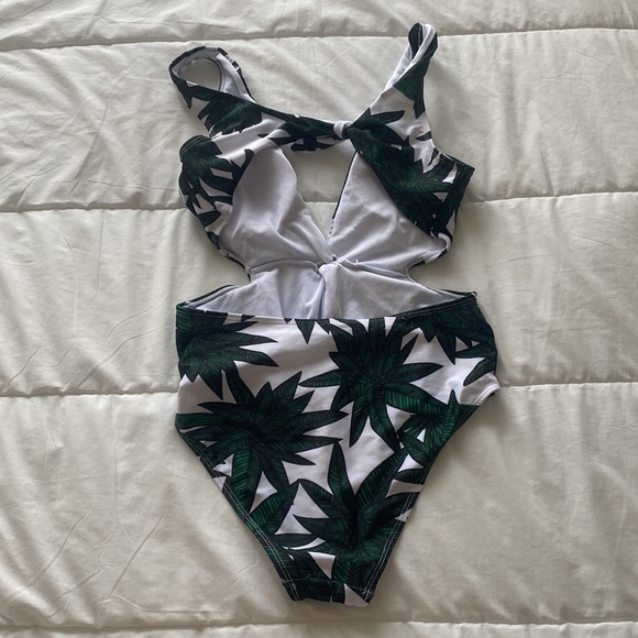 One Piece Palm Tree Cut Out Swim suit - Picture 4 of 4